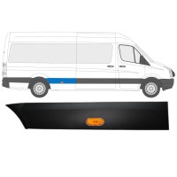 Prydnadslist sidovägg skyddslister med lampa för Volkswagen Crafter 2005-2017 / Höger / Set 13993