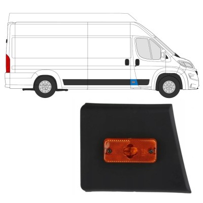 Prydnads Skyddslist stolpe med lampa för Fiat Ducato 2018- / Höger 7801