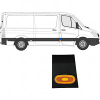 Prydnads Skyddslist stolpe med lampa för Mercedes Sprinter 2006- / Höger / Set 10683