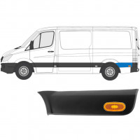 Prydnadslist sidovägg skyddslister med lampa för Mercedes Sprinter 2006- / Vänster / Set 10685