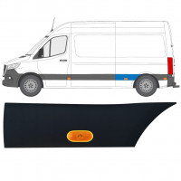 Prydnadslist sidovägg skyddslister med lampa för Mercedes Sprinter 2018- / Vänster / Set 12969