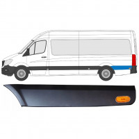 Prydnadslist sidovägg skyddslister med lampa för Mercedes Sprinter 2006- / LWB / Vänster / Set 9059