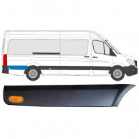 Prydnadslist sidovägg skyddslister med lampa för Mercedes Sprinter 2006- / LWB / Höger / Set 9058