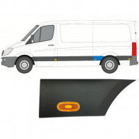 Prydnadslist sidovägg skyddslister med lampa för Mercedes Sprinter 2006- / Vänster / Set 10018